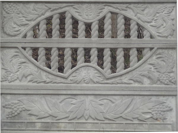 Забор із бетону (Єврозабор) "Виноградна лоза" з "вікном"